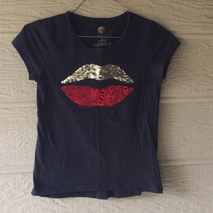 Flip sequins shirt with red/gold lips Girls 10/12